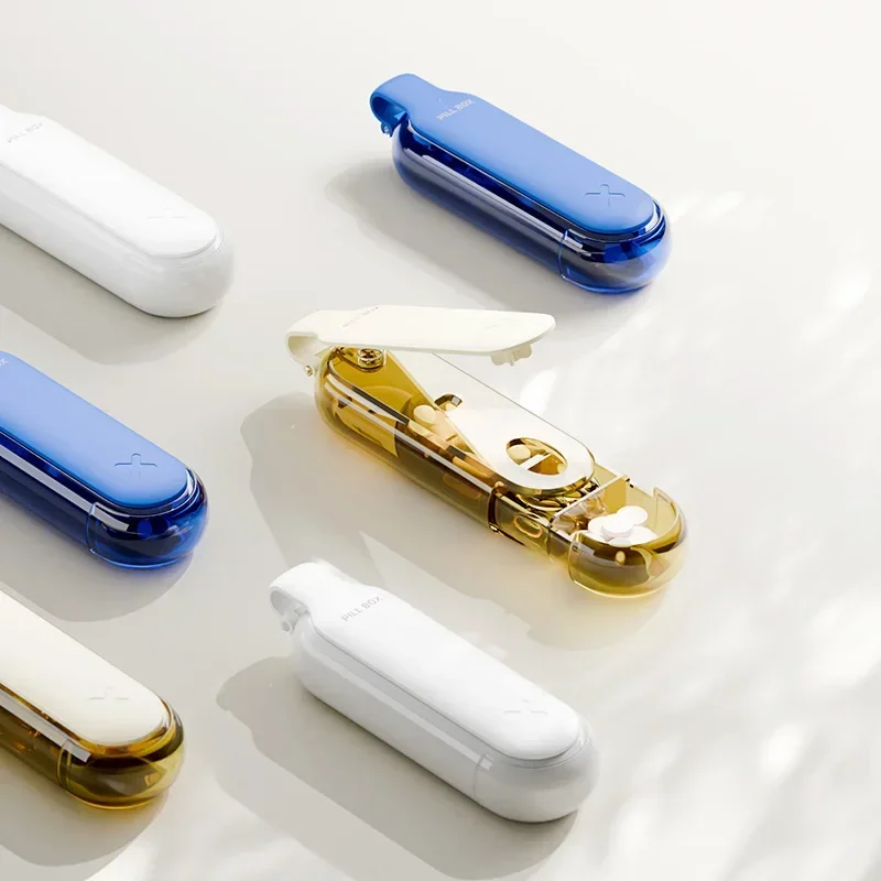 Przenośny dozownik i organizer na tabletki 2w1 – higieniczne wyjmowanie leków